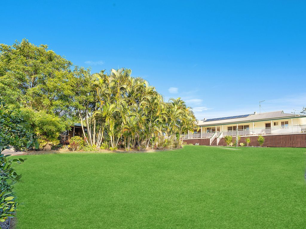 14 Pinelands Drive, Beerwah QLD 4519 - photo 7