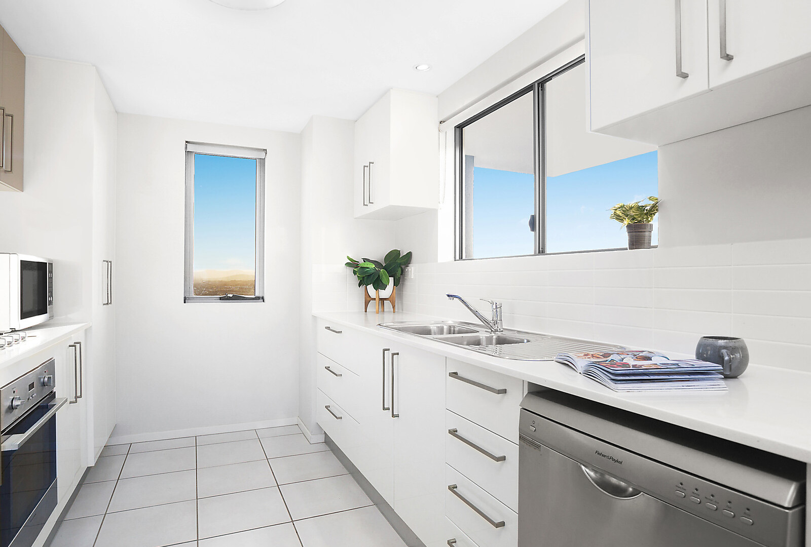 42/7 Canberra Terrace, Kings Beach QLD 4551 - photo 4