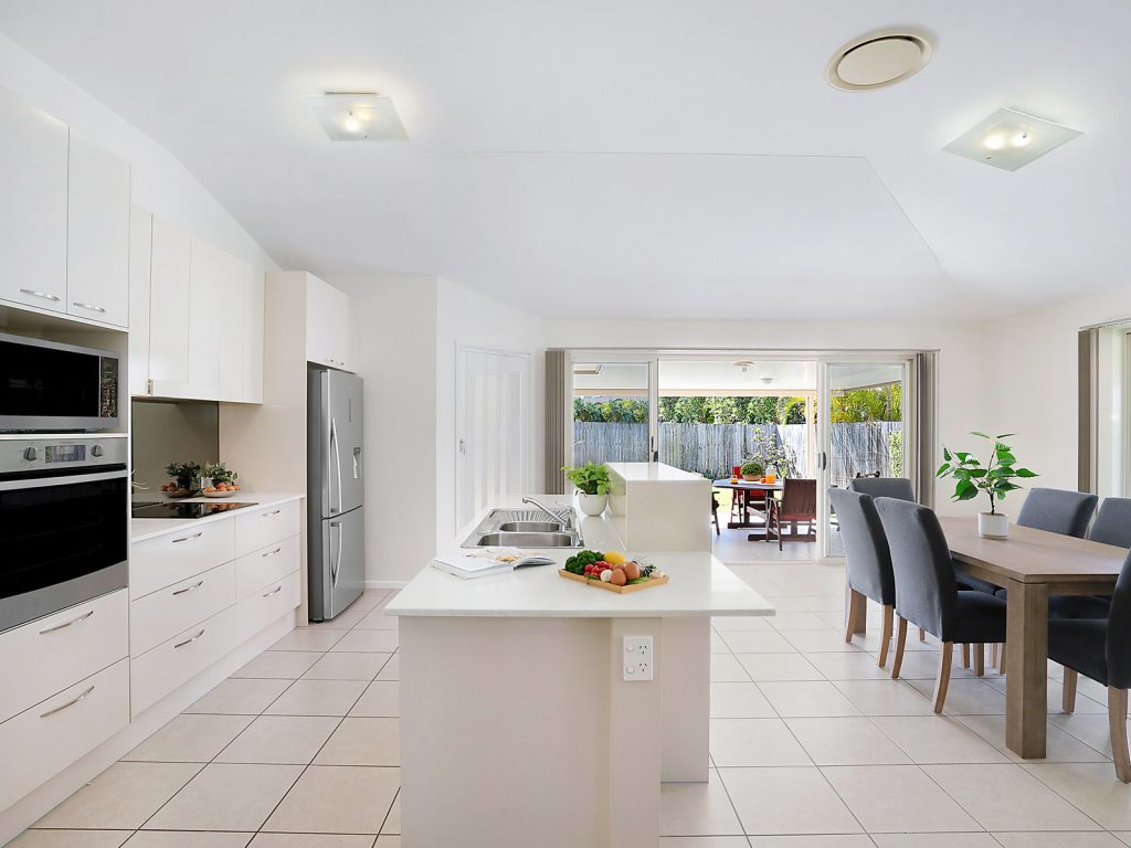 6 Pectoral Place, Banksia Beach QLD 4507 - photo 2