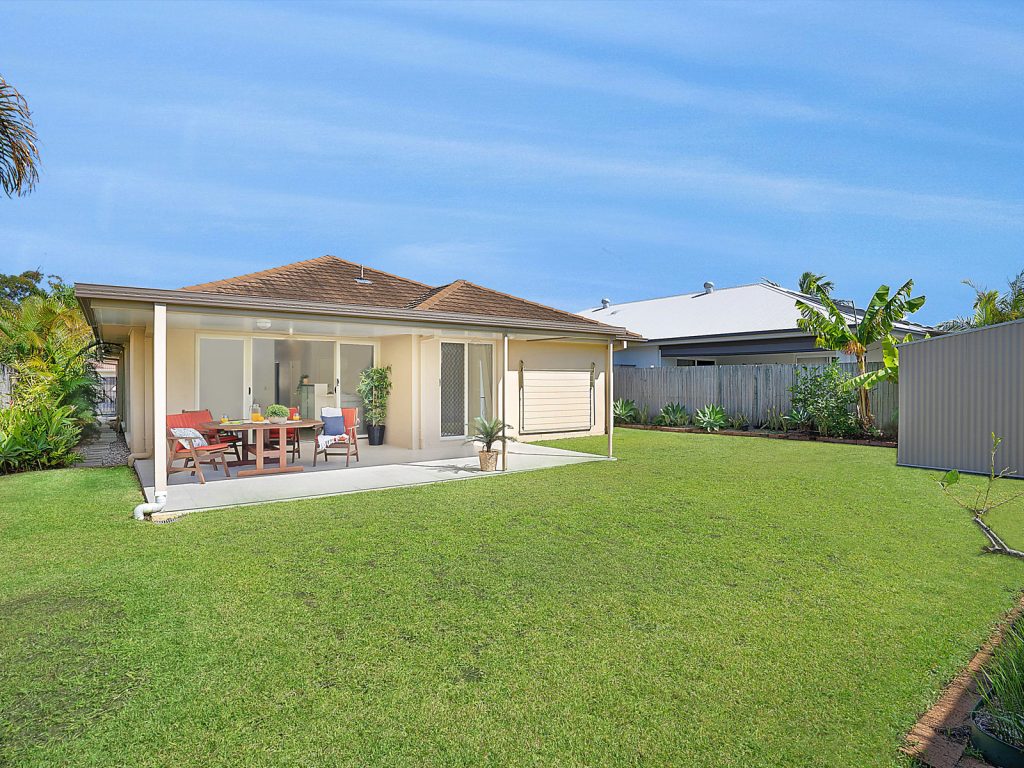 6 Pectoral Place, Banksia Beach QLD 4507 - photo 12