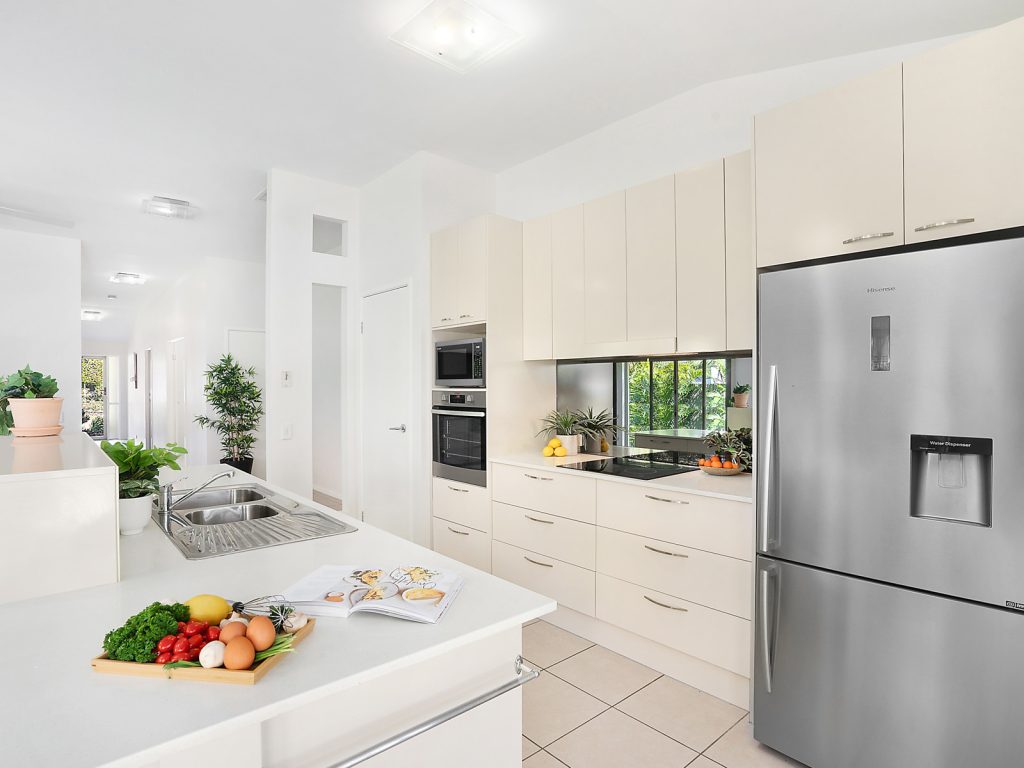 6 Pectoral Place, Banksia Beach QLD 4507 - photo 4