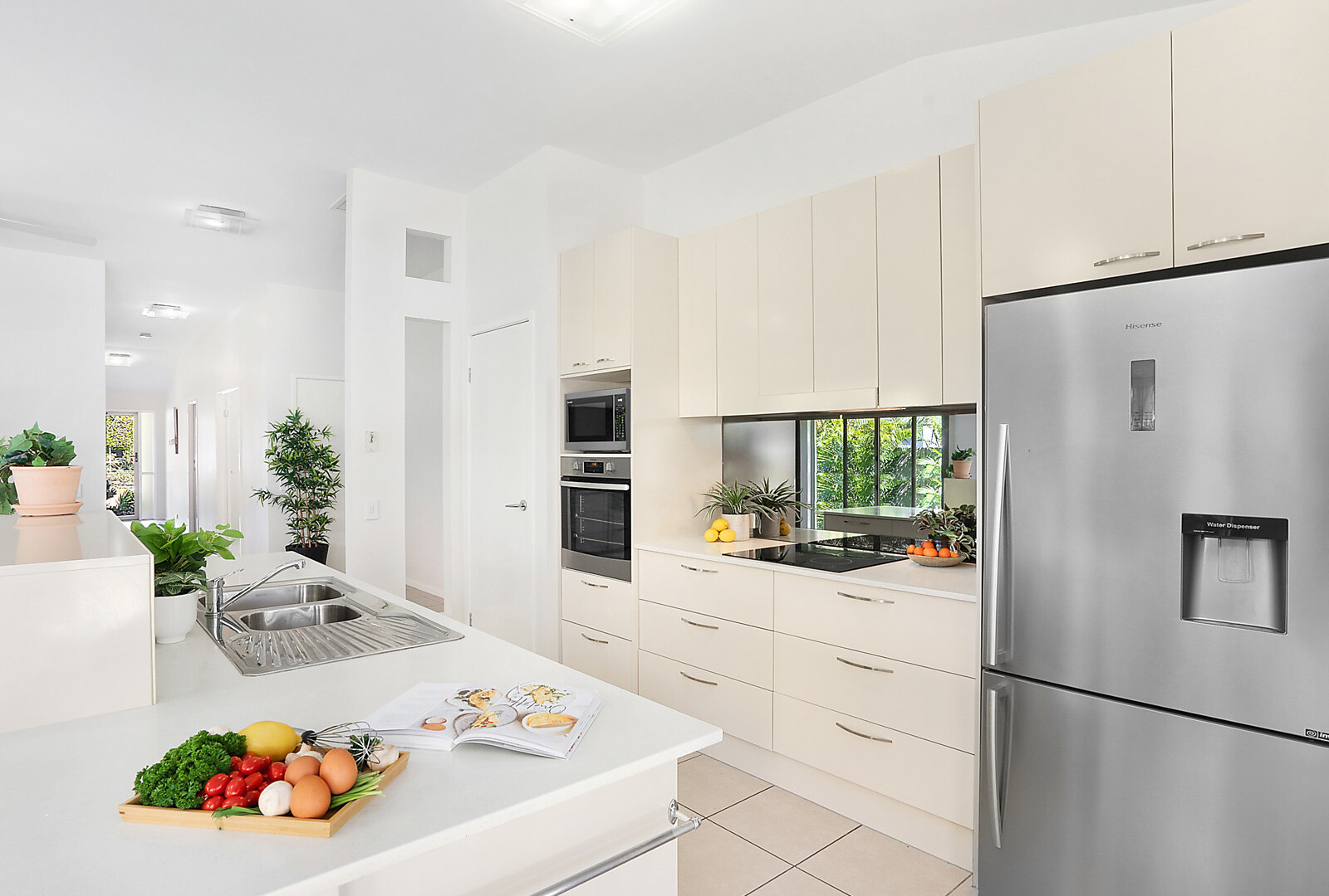 6 Pectoral Place, Banksia Beach QLD 4507 - photo 4