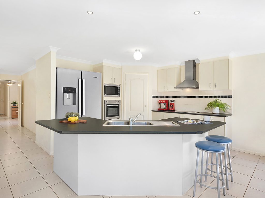 25 Smerdon Way, Glass House Mountains QLD 4518 - photo 4