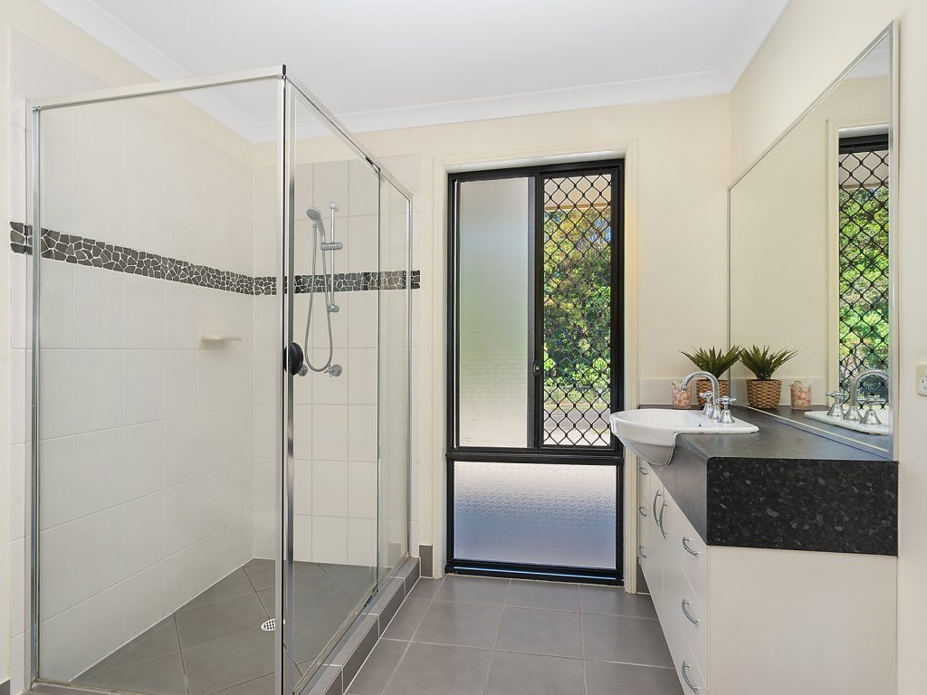 25 Smerdon Way, Glass House Mountains QLD 4518 - photo 7