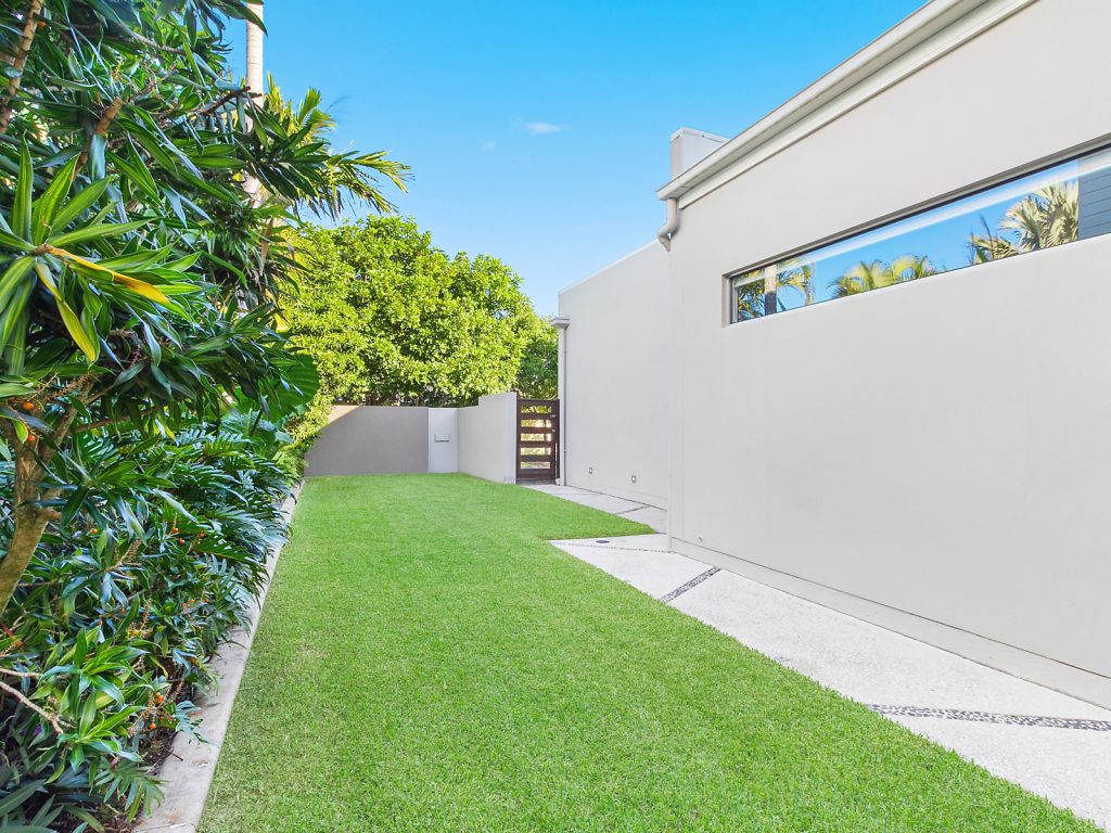 5 Melos Place, Kawana Island QLD 4575 - photo 14