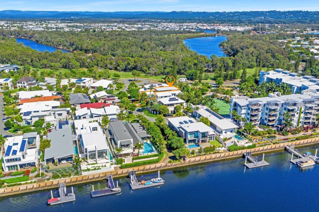 5 Melos Place, Kawana Island QLD 4575 - photo 3