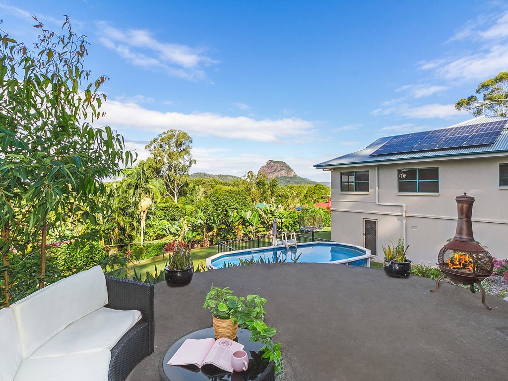 8 Knowles Place, Glass House Mountains QLD 4518 - photo 2