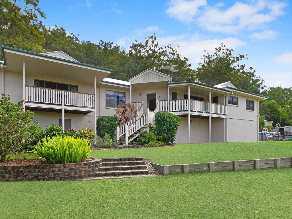 8 Knowles Place, Glass House Mountains QLD 4518 - photo 15