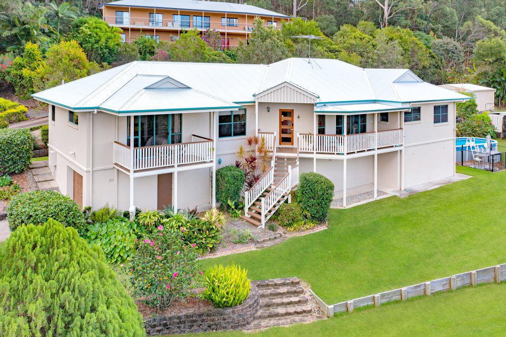 8 Knowles Place, Glass House Mountains QLD 4518 - photo 3