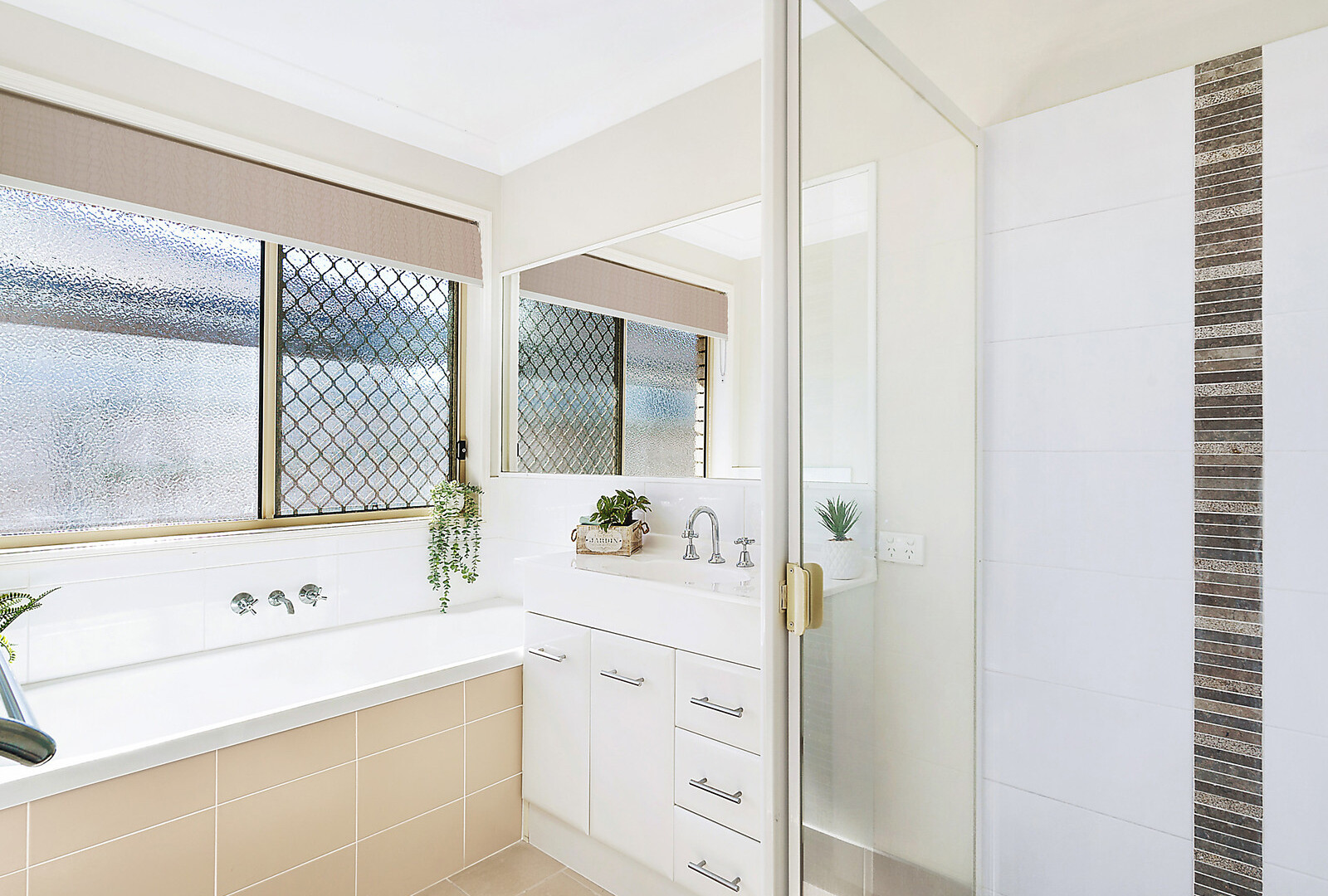 6-10 Treefrog Street, Ningi QLD 4511 - photo 10