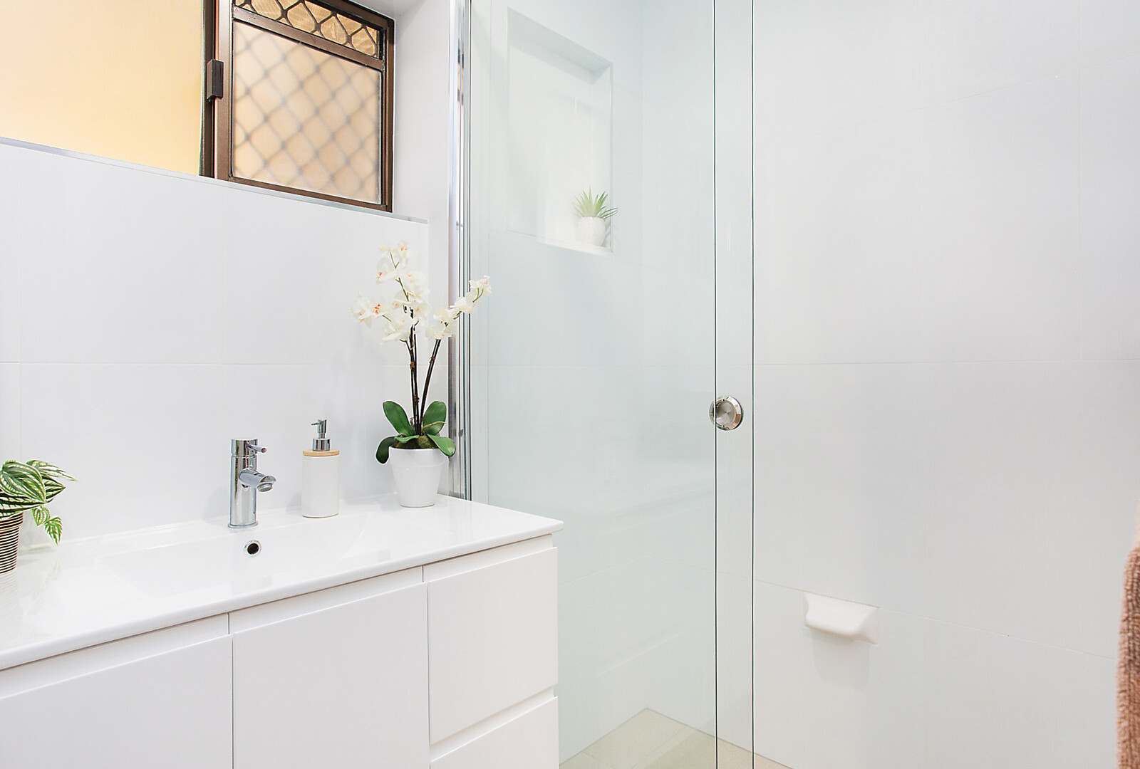 8/88 Albert Street, Kings Beach QLD 4551 - photo 7