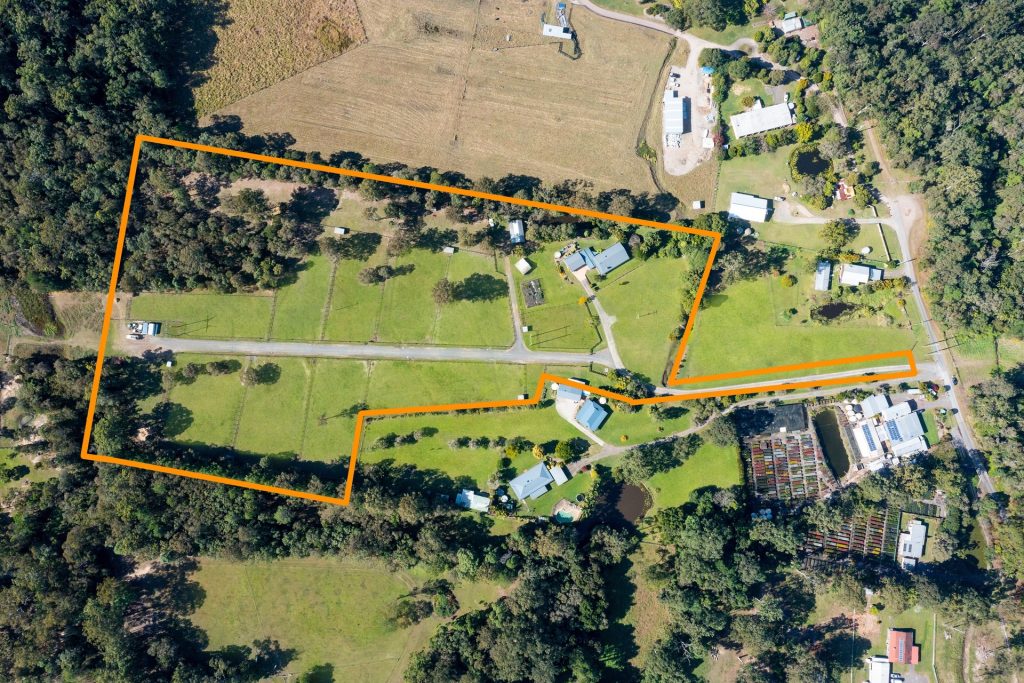 69 Gympie Street North, Landsborough QLD 4550 - photo 2