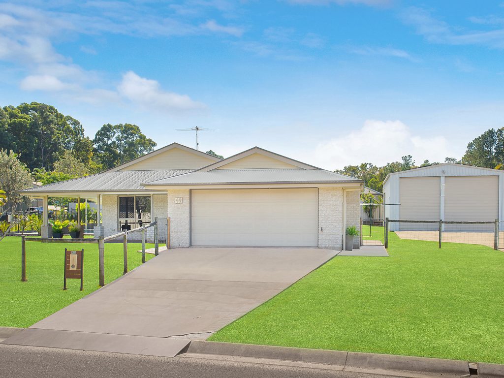49 Allan Avenue, Glass House Mountains QLD 4518 - photo 4