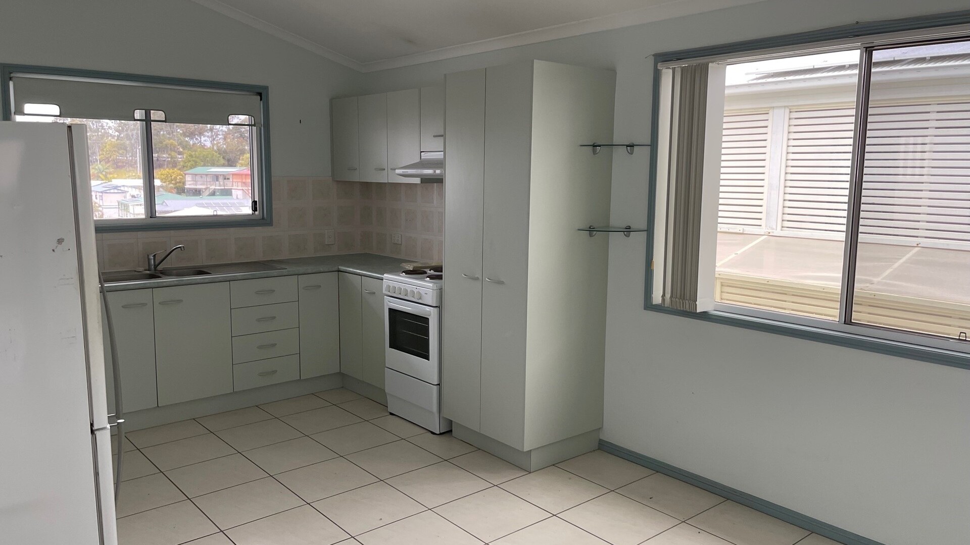 99/72 Mark Road West, Little Mountain QLD 4551 - photo 3