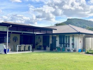 20 Teneale Place, Glass House Mountains QLD 4518 - photo 2