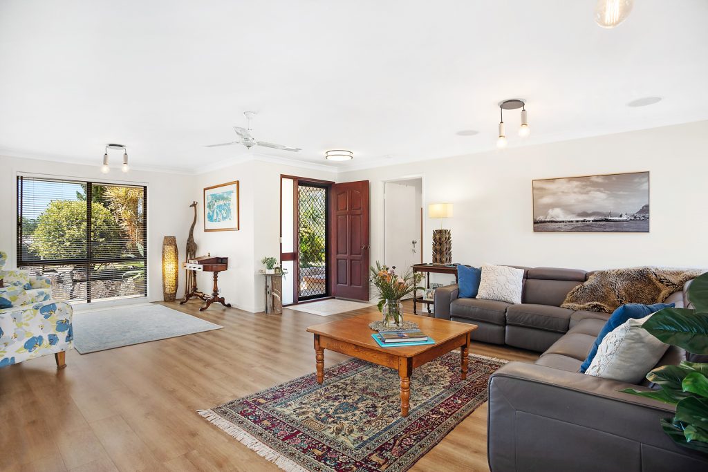 11 Pinelands Drive, Beerwah QLD 4519 - photo 9