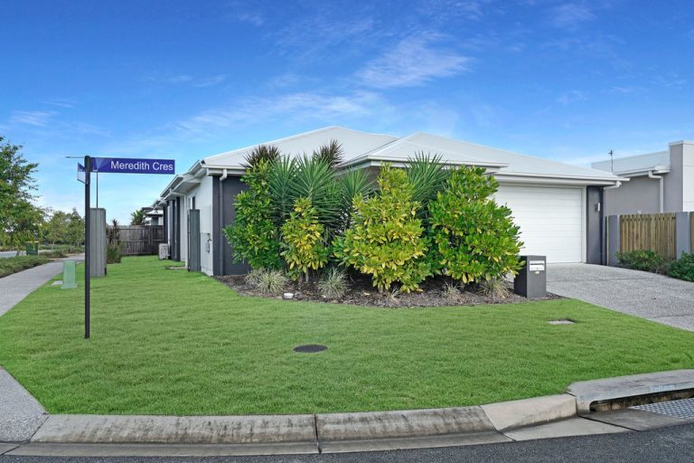 1 Meredith Crescent, Baringa QLD 4551 - photo 4