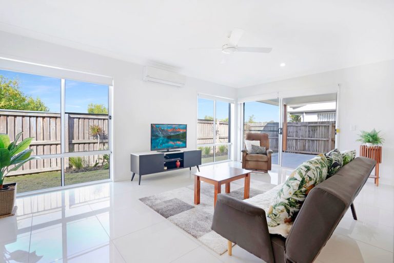 1 Meredith Crescent, Baringa QLD 4551 - photo 5