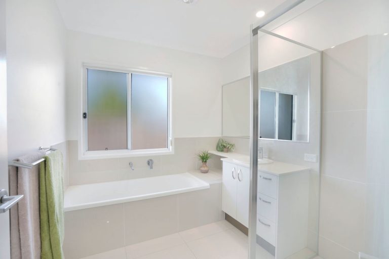 1 Meredith Crescent, Baringa QLD 4551 - photo 10