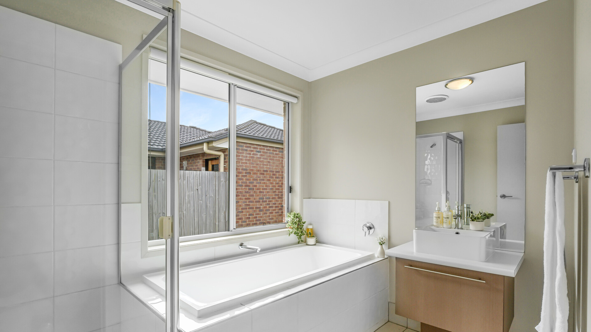 7 Staaten Street, Burpengary QLD 4505 - photo 3