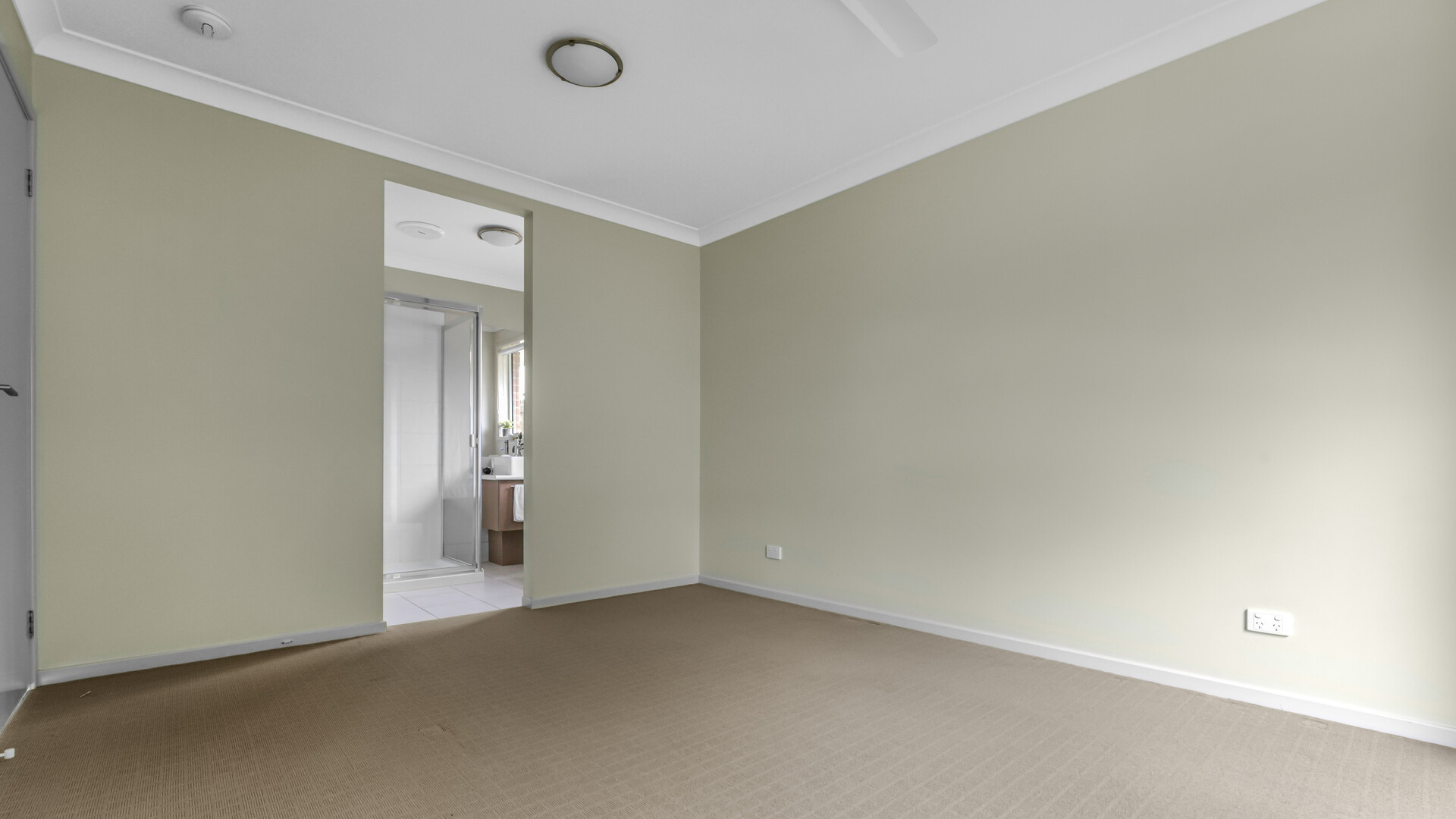 7 Staaten Street, Burpengary QLD 4505 - photo 4