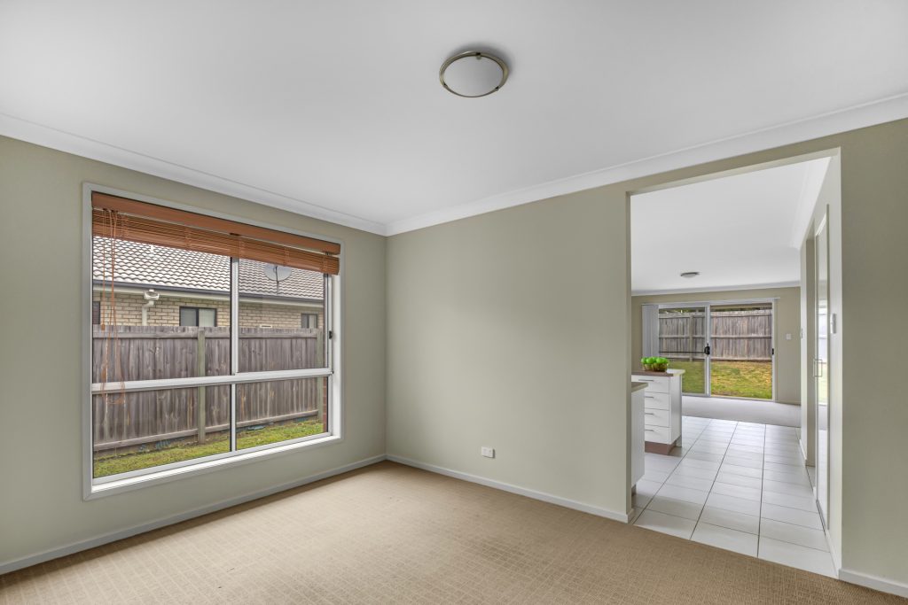 7 Staaten Street, Burpengary QLD 4505 - photo 5
