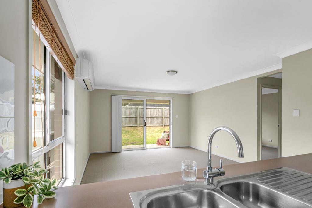 7 Staaten Street, Burpengary QLD 4505 - photo 6