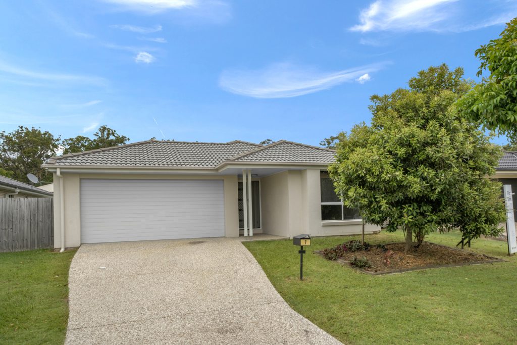 7 Staaten Street, Burpengary QLD 4505 - photo 7