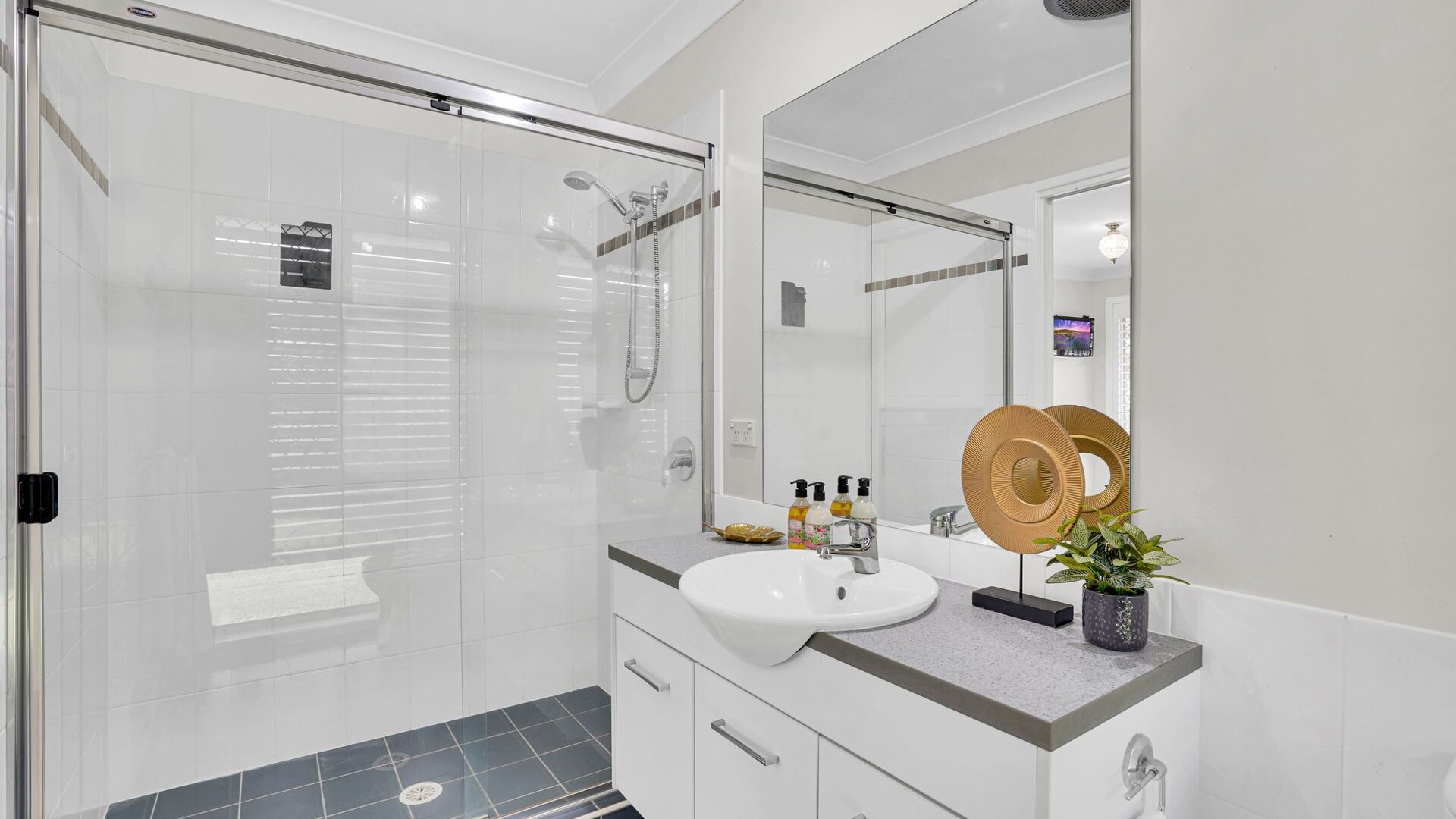 73 Kurrajong Crescent, Meridan Plains QLD 4551 - photo 11