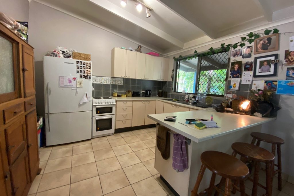 13 Gympie Street South, Landsborough QLD 4550 - photo 2