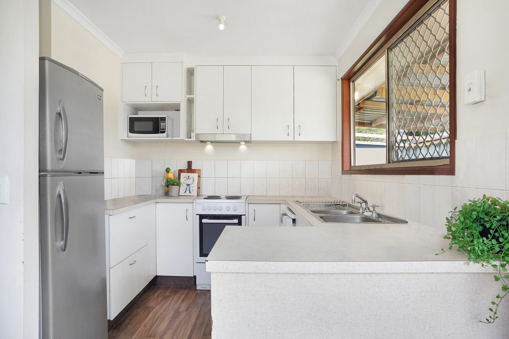 69 Caloundra Street, Landsborough QLD 4550 - photo 4