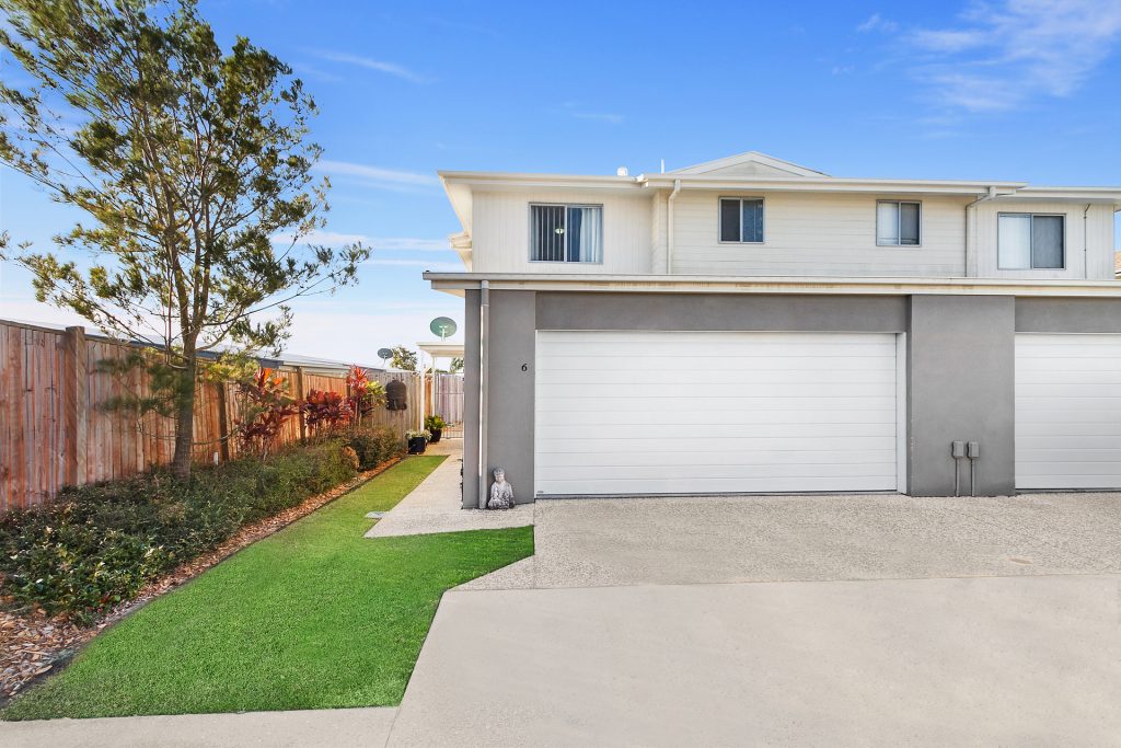 6/2 Photinia Crescent, Mountain Creek QLD 4557 - photo 5