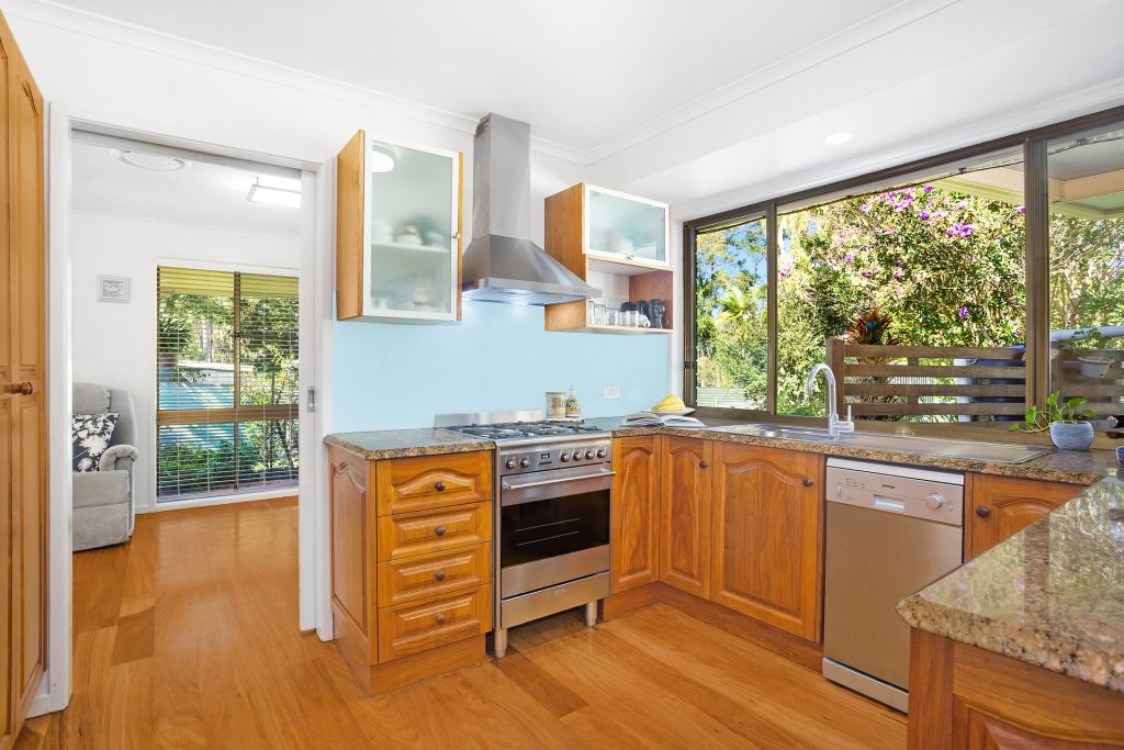 124 Lindeman Road, Beerwah QLD 4519 - photo 5