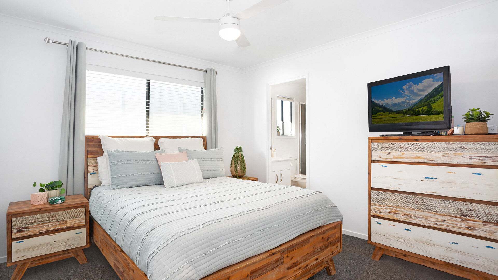 37 Roseleaf Crescent, Palmview QLD 4553 - photo 7