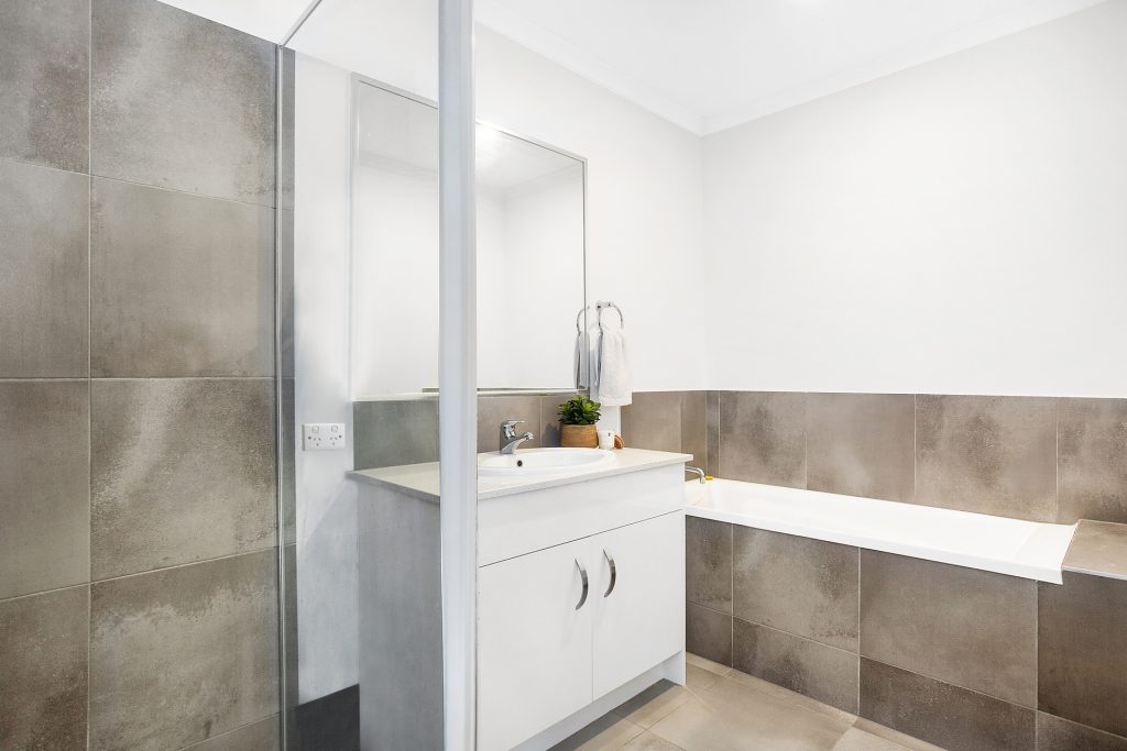 37 Roseleaf Crescent, Palmview QLD 4553 - photo 8