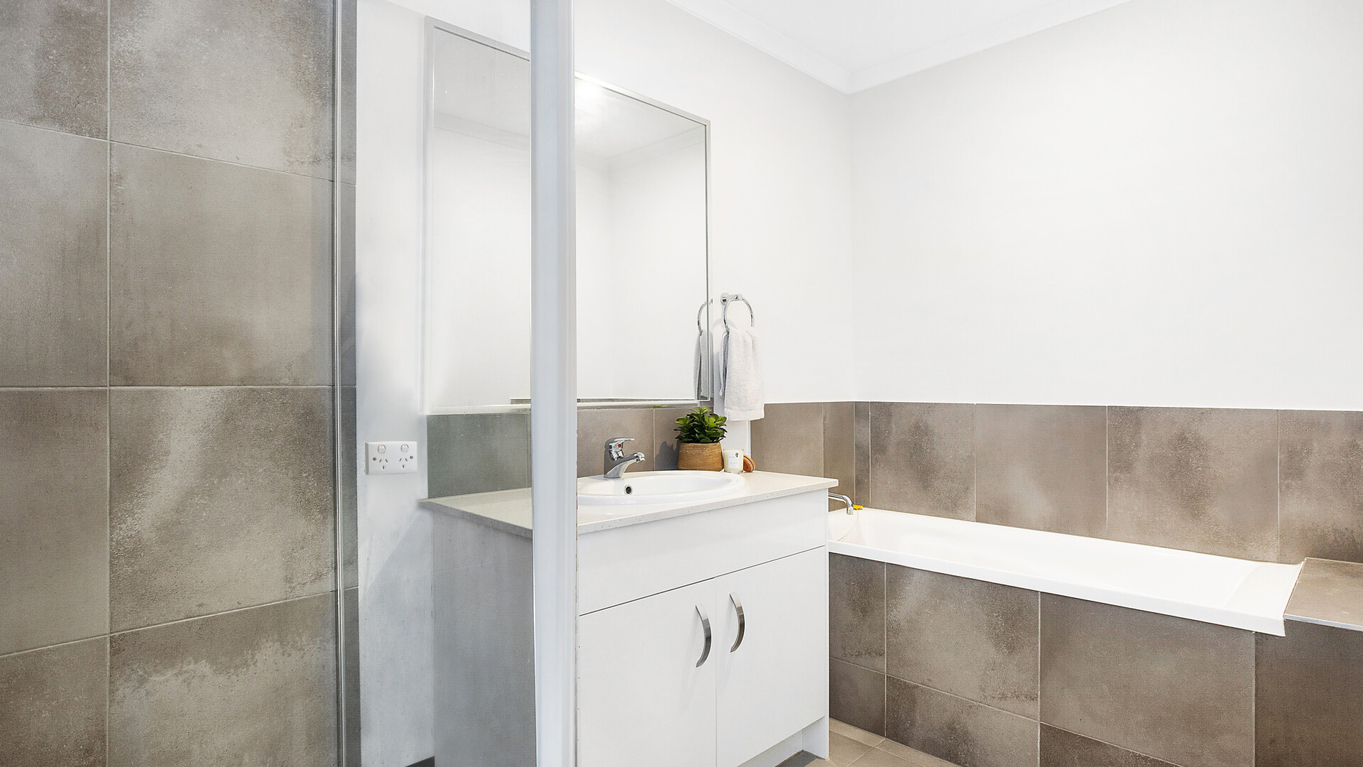 37 Roseleaf Crescent, Palmview QLD 4553 - photo 8