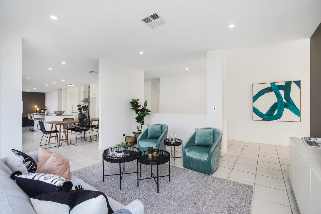 39 Tarawa Street, Kawana Island QLD 4575 - photo 4