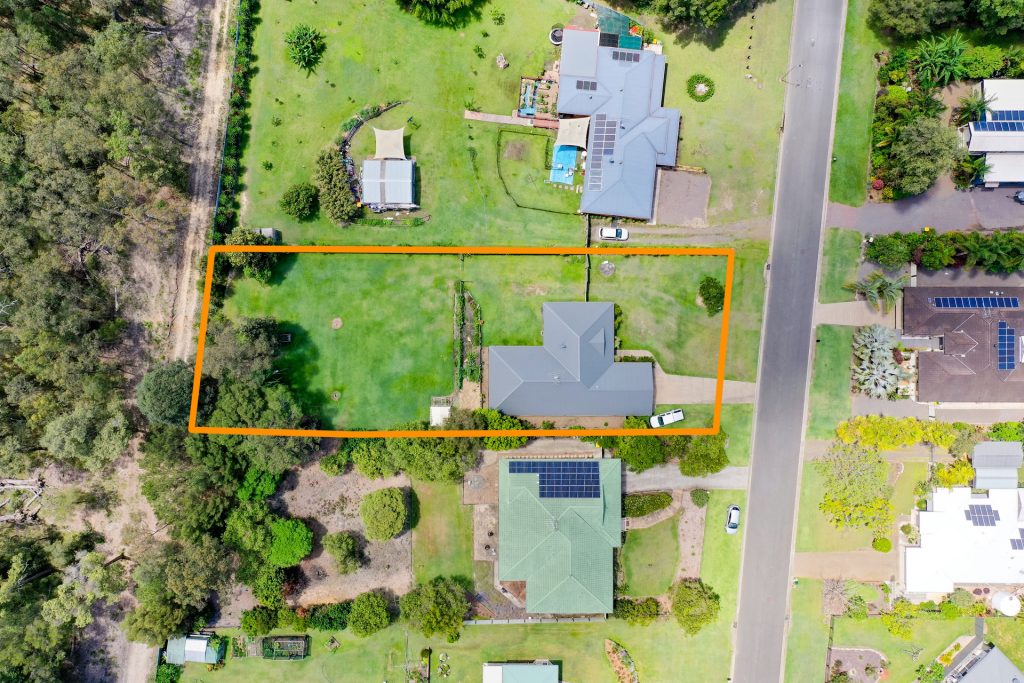 44 Carnarvon Drive, Beerwah QLD 4519 - photo 12