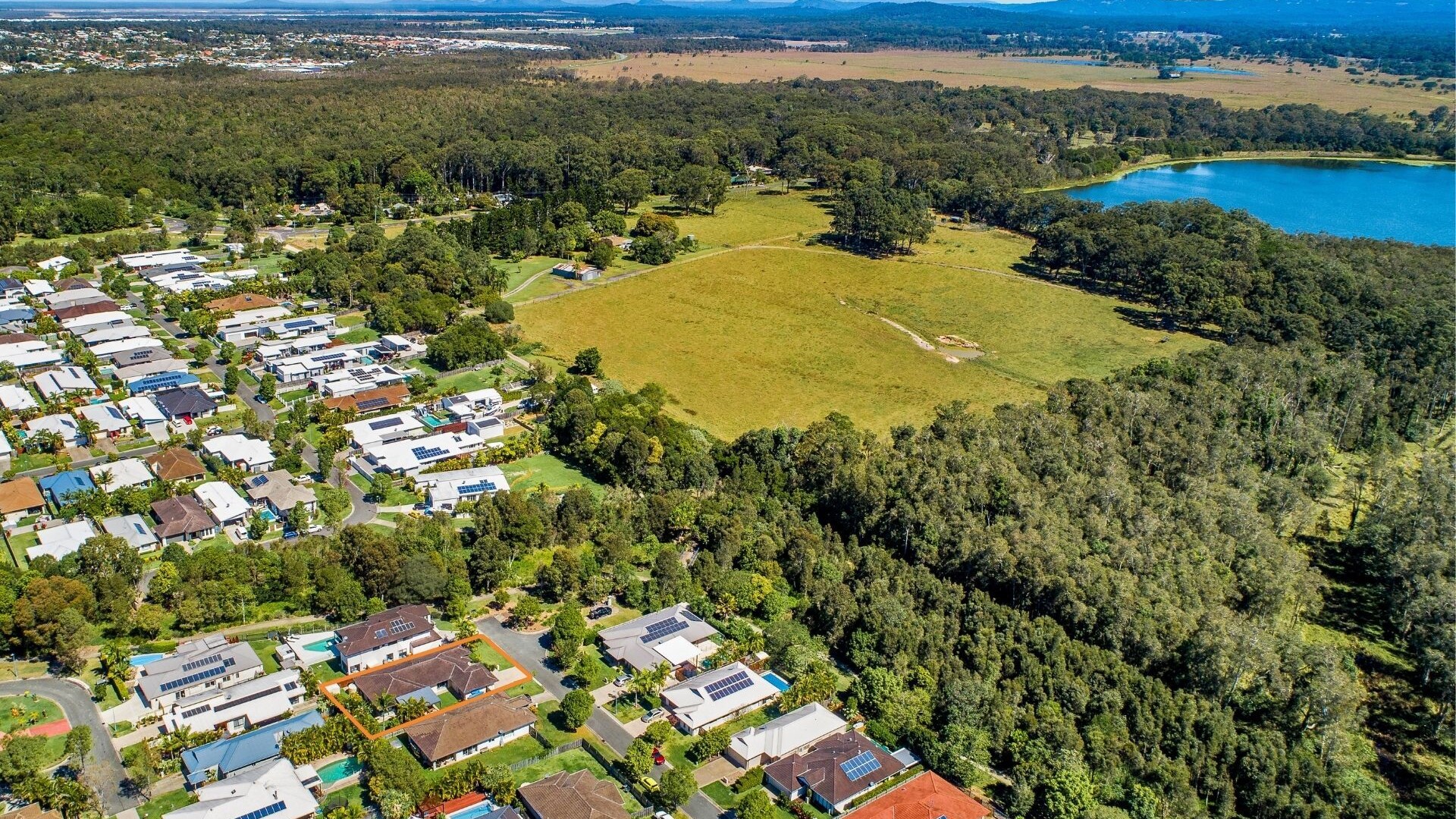 4 Satinash Street, Meridan Plains QLD 4551 - photo 2