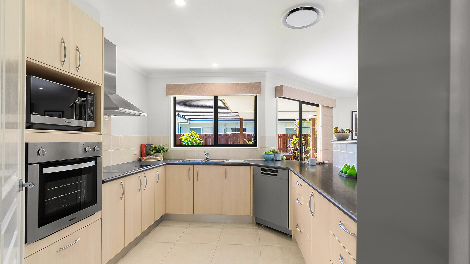 4 Satinash Street, Meridan Plains QLD 4551 - photo 8