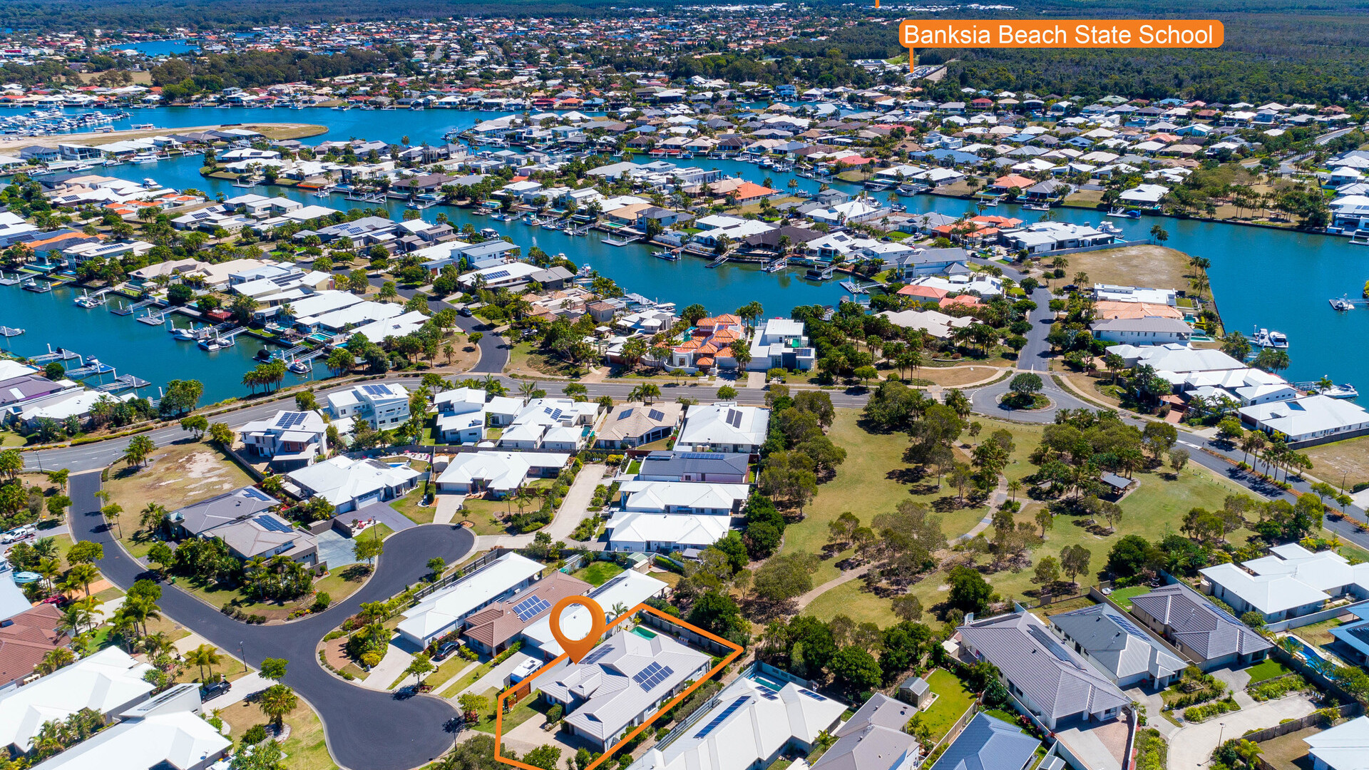 25 Whitehaven Place, Banksia Beach QLD 4507 - photo 15
