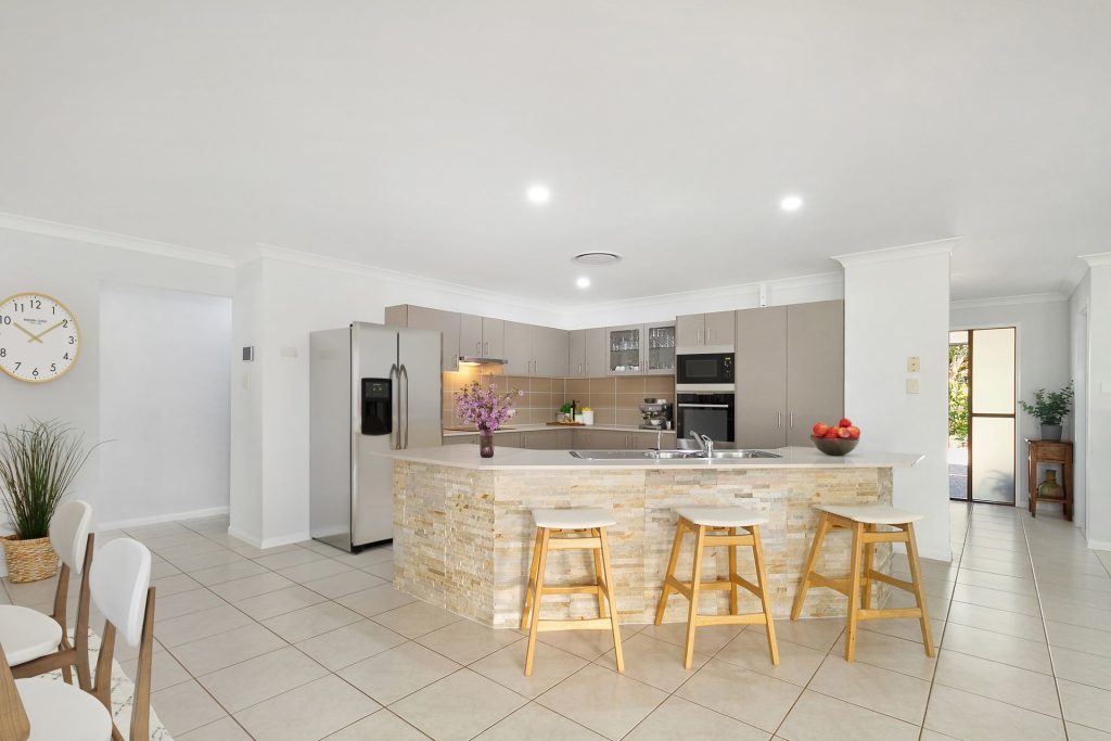 25 Whitehaven Place, Banksia Beach QLD 4507 - photo 3