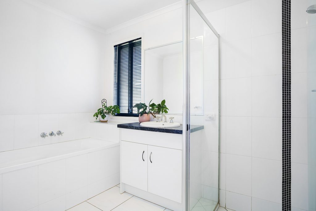 13 Lapwing Circuit, Beerwah QLD 4519 - photo 12