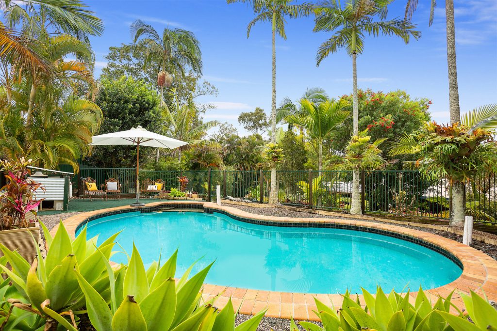 37 Pinelands Drive, Beerwah QLD 4519 - photo 3