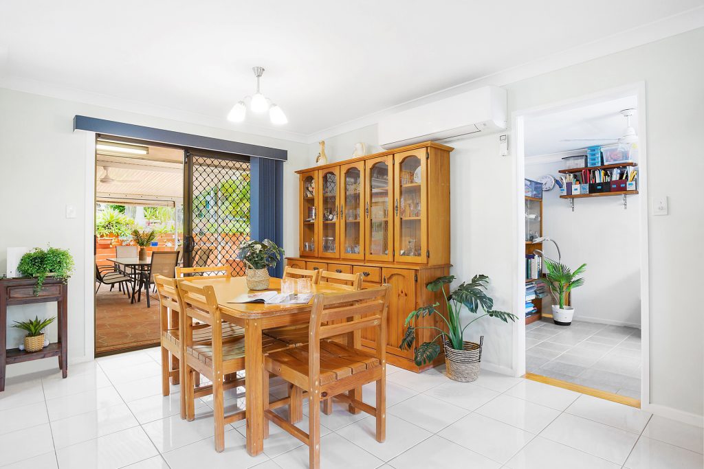 37 Pinelands Drive, Beerwah QLD 4519 - photo 8