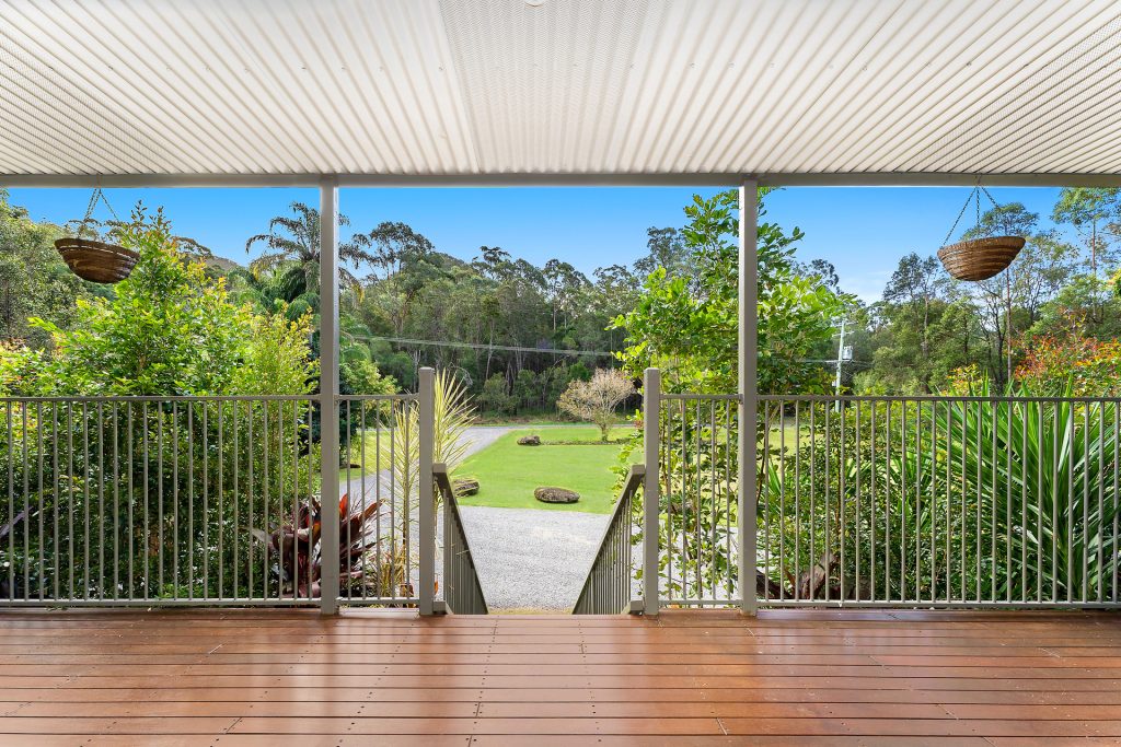 128 Lindeman Road, Beerwah QLD 4519 - photo 2