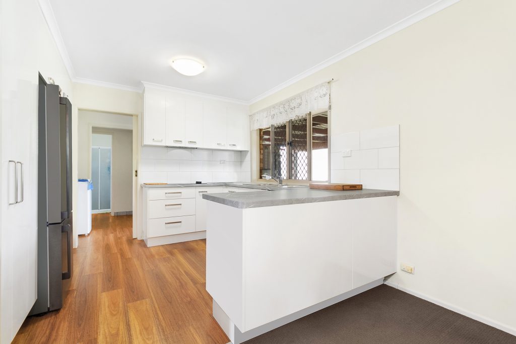 36 Mountain Vista Drive, Glass House Mountains QLD 4518 - photo 4