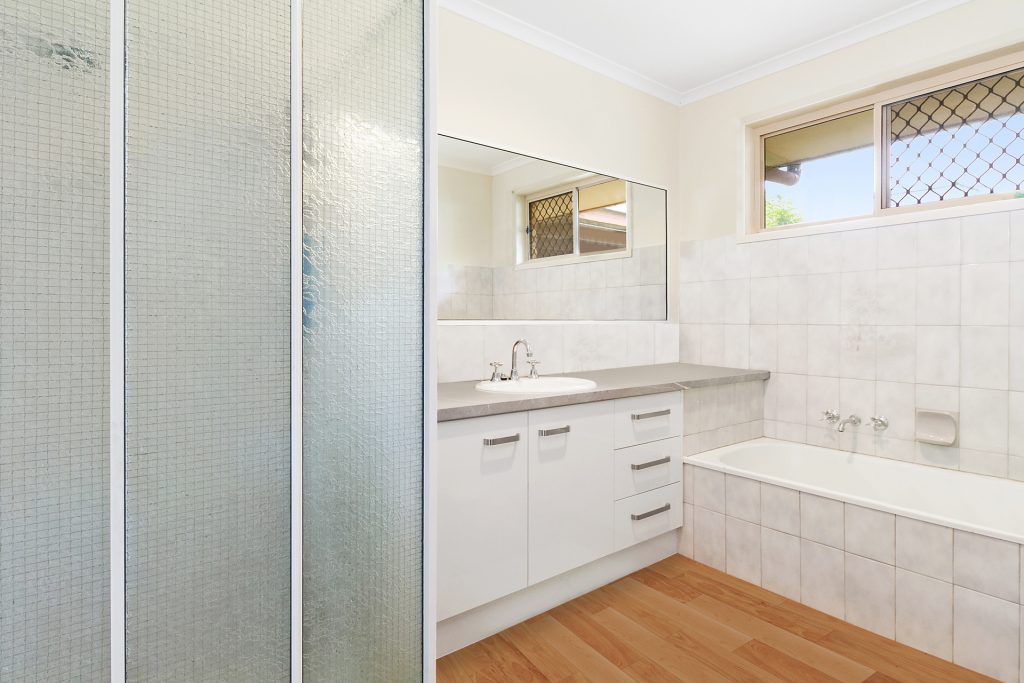 36 Mountain Vista Drive, Glass House Mountains QLD 4518 - photo 7