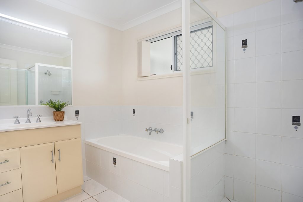 19 Parkside Drive, Beerwah QLD 4519 - photo 7
