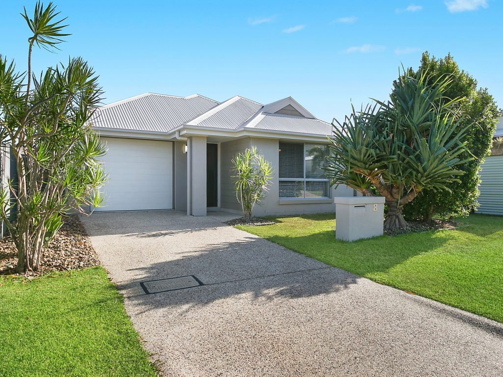 8 Riberry Place, Meridan Plains QLD 4551 - photo 6